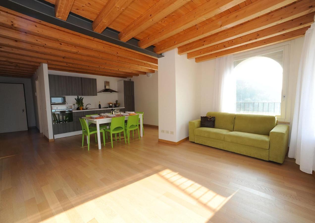 Villa Borgo Borago Brenzone sul Garda Luaran gambar