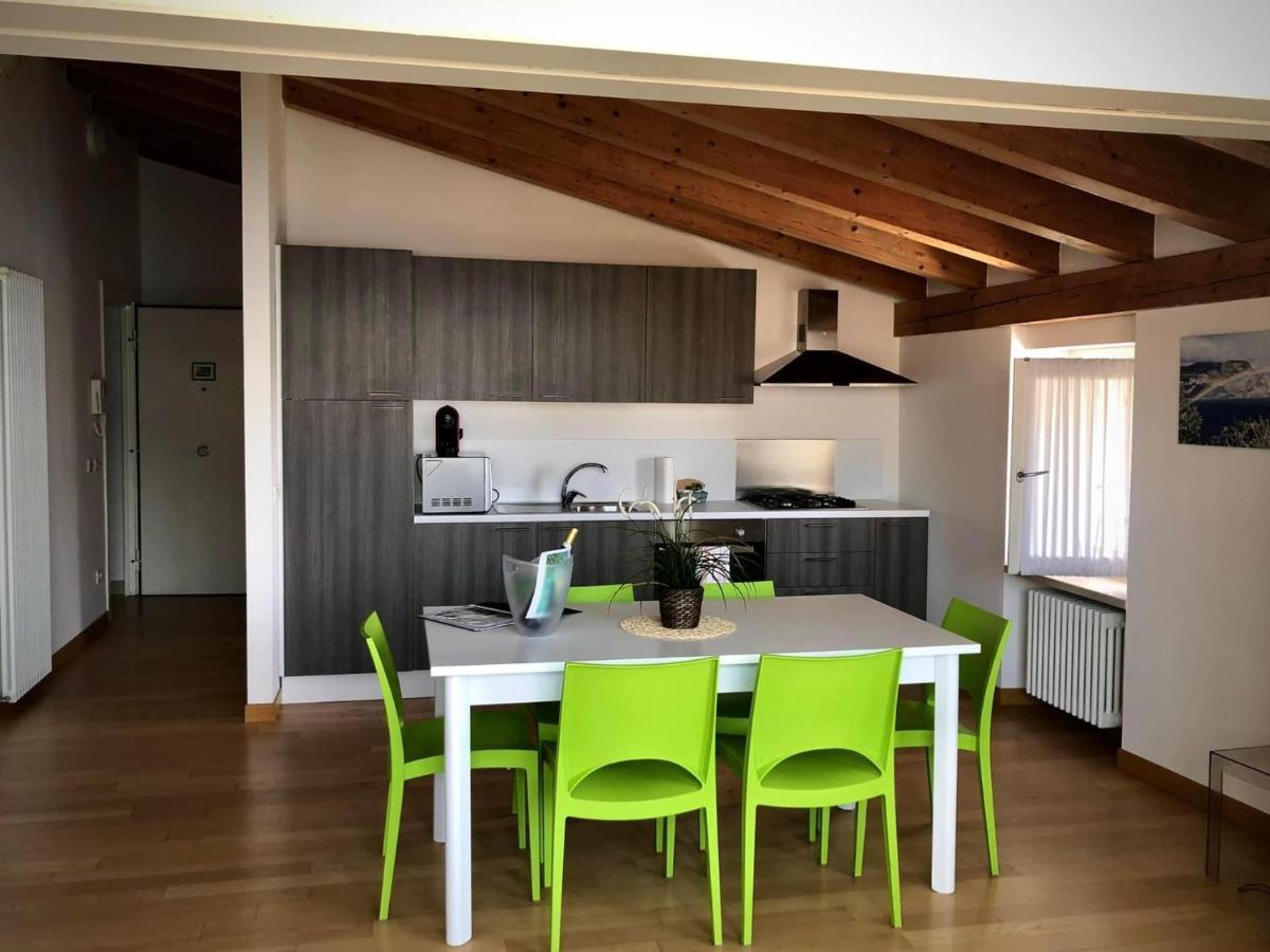 Villa Borgo Borago Brenzone sul Garda Luaran gambar