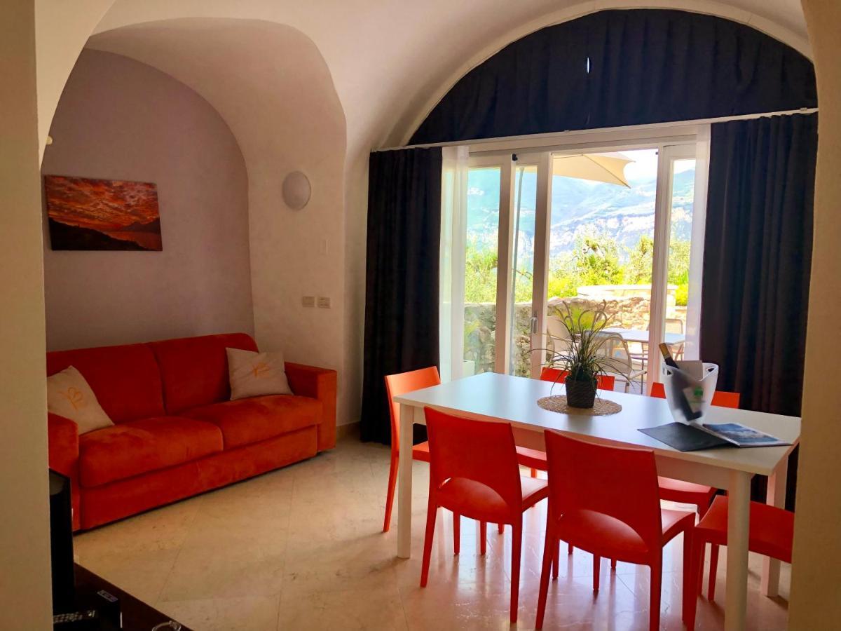 Villa Borgo Borago Brenzone sul Garda Luaran gambar