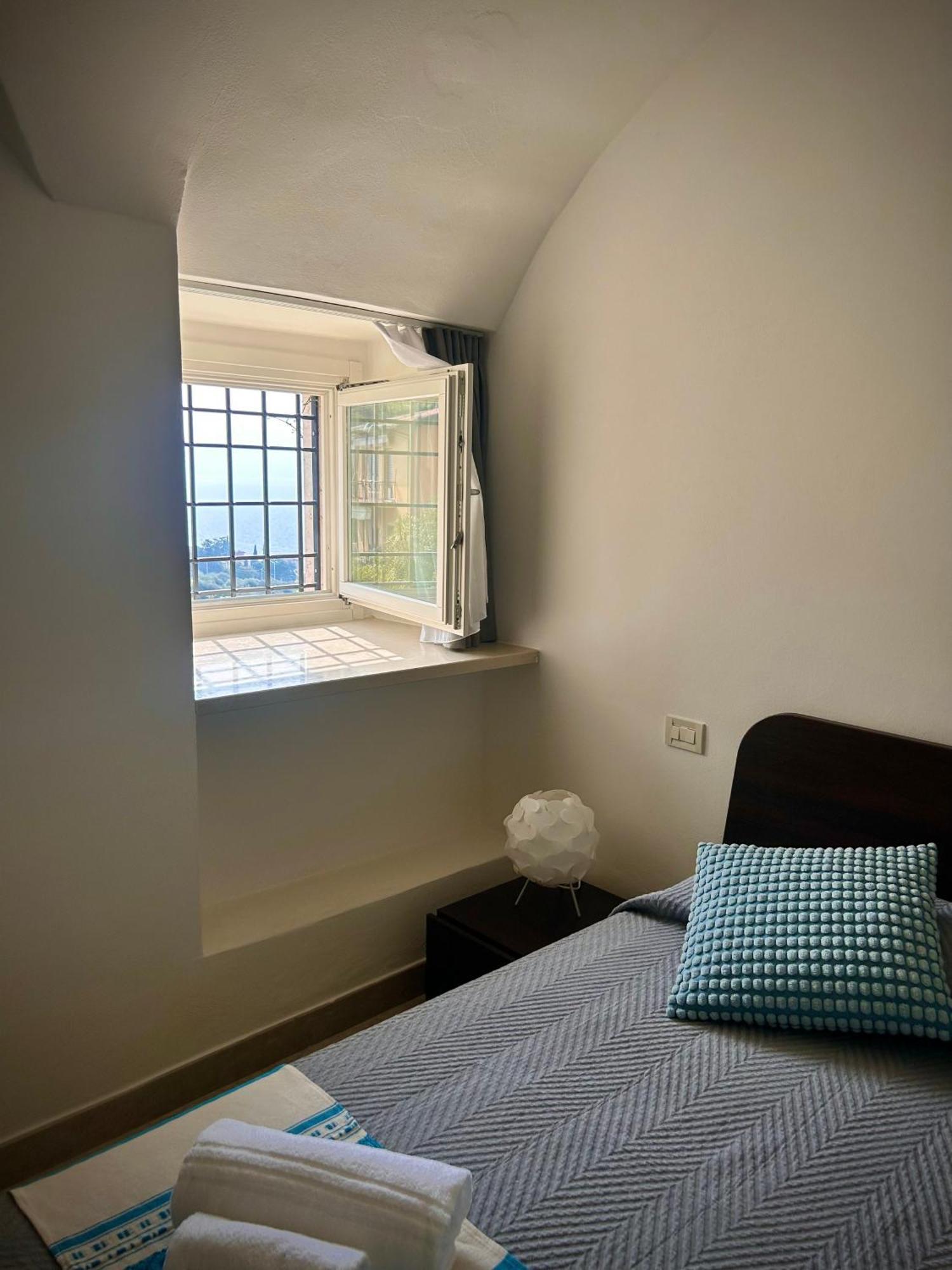 Villa Borgo Borago Brenzone sul Garda Luaran gambar